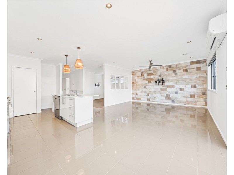 20 Serene Way, Clyde North VIC 3978