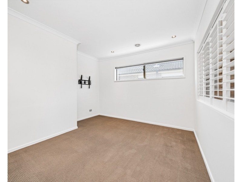 20 Serene Way, Clyde North VIC 3978