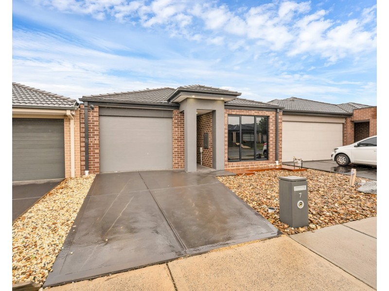 7 Trickett Street, Clyde VIC 3978