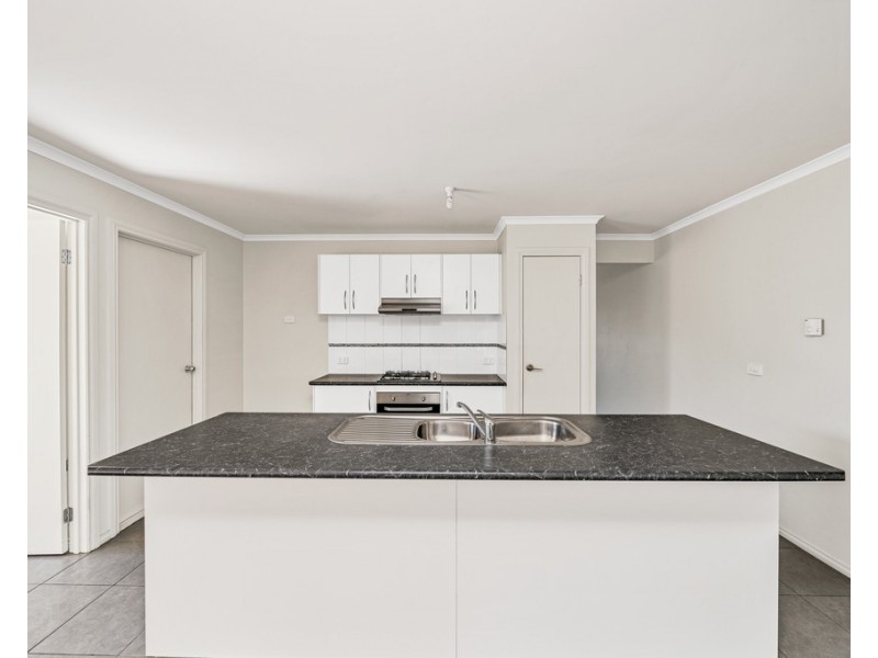 17/220-222 Monahans Road, Cranbourne VIC 3977