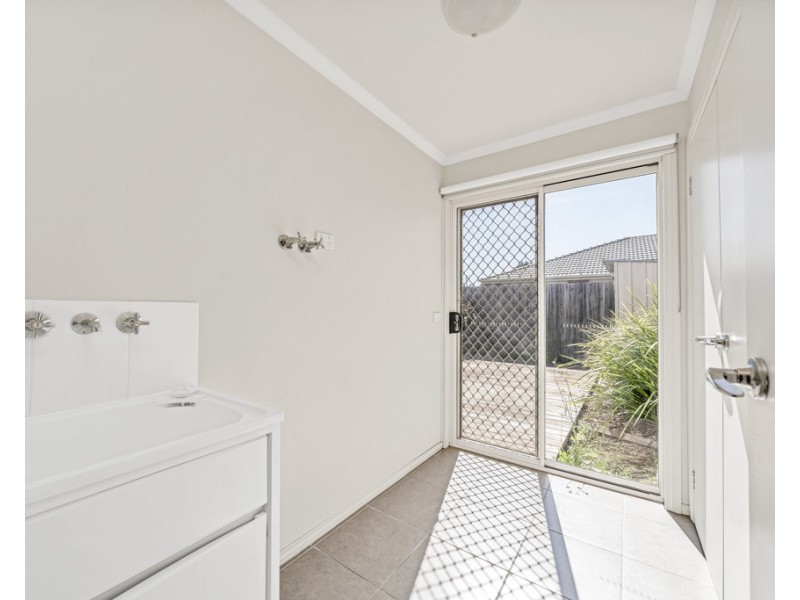 17/220-222 Monahans Road, Cranbourne VIC 3977