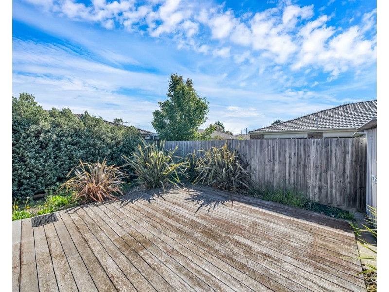 17/220-222 Monahans Road, Cranbourne VIC 3977