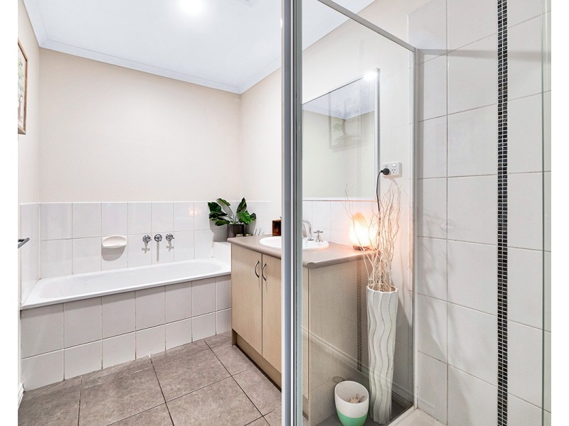 5 Pallyang Lane, Cranbourne East VIC 3977