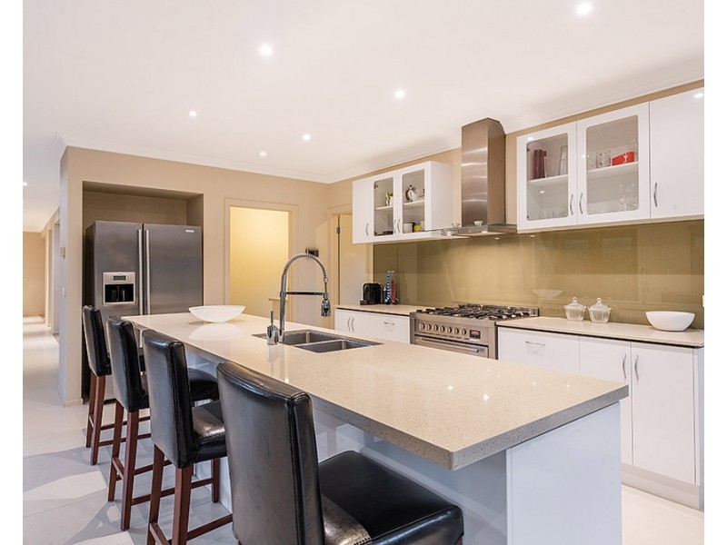 20 Abrus Circuit, Cranbourne North VIC 3977