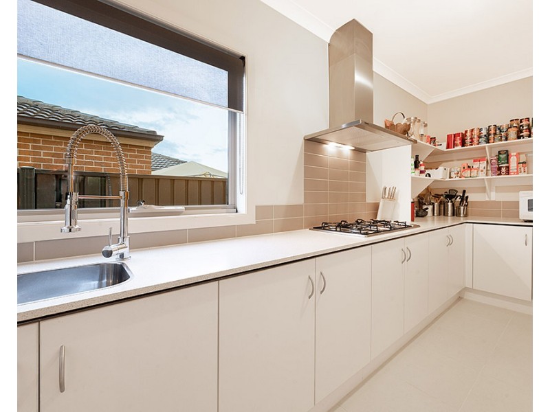 20 Abrus Circuit, Cranbourne North VIC 3977