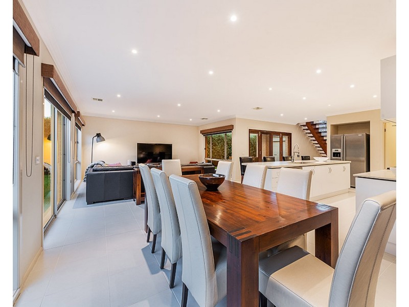 20 Abrus Circuit, Cranbourne North VIC 3977