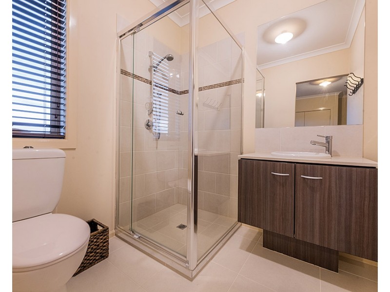 20 Abrus Circuit, Cranbourne North VIC 3977