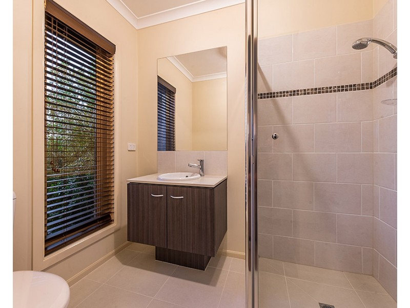 20 Abrus Circuit, Cranbourne North VIC 3977