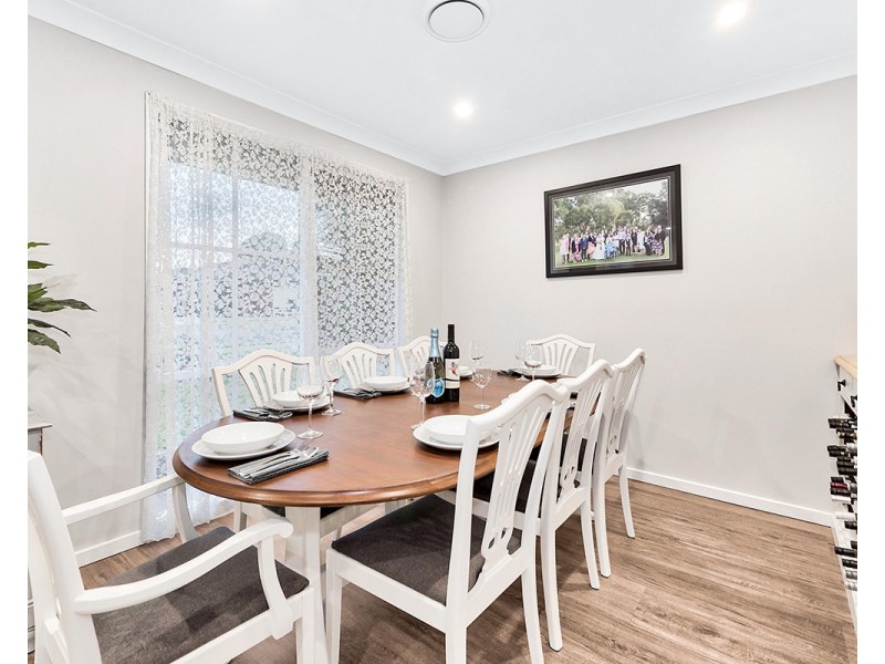 11 Horsfield Street, Cranbourne North VIC 3977