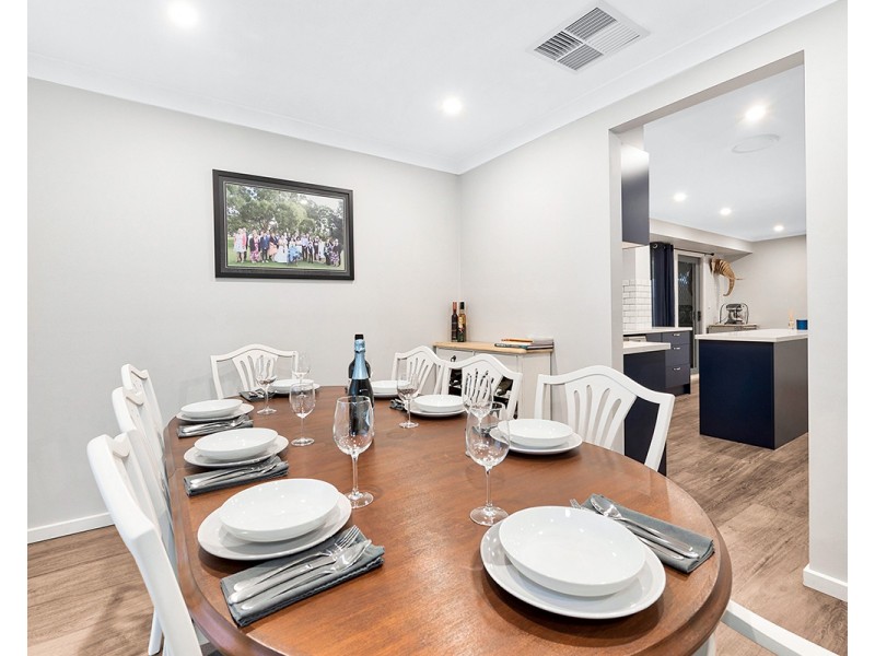 11 Horsfield Street, Cranbourne North VIC 3977