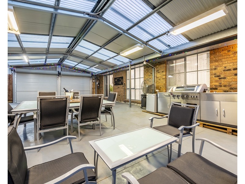 11 Horsfield Street, Cranbourne North VIC 3977