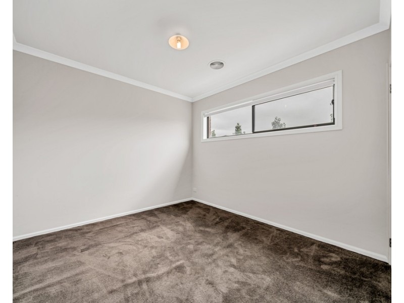 12 Gregson Grove, Lyndhurst VIC 3975