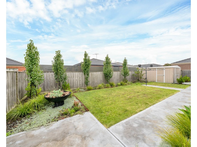 12 Gregson Grove, Lyndhurst VIC 3975