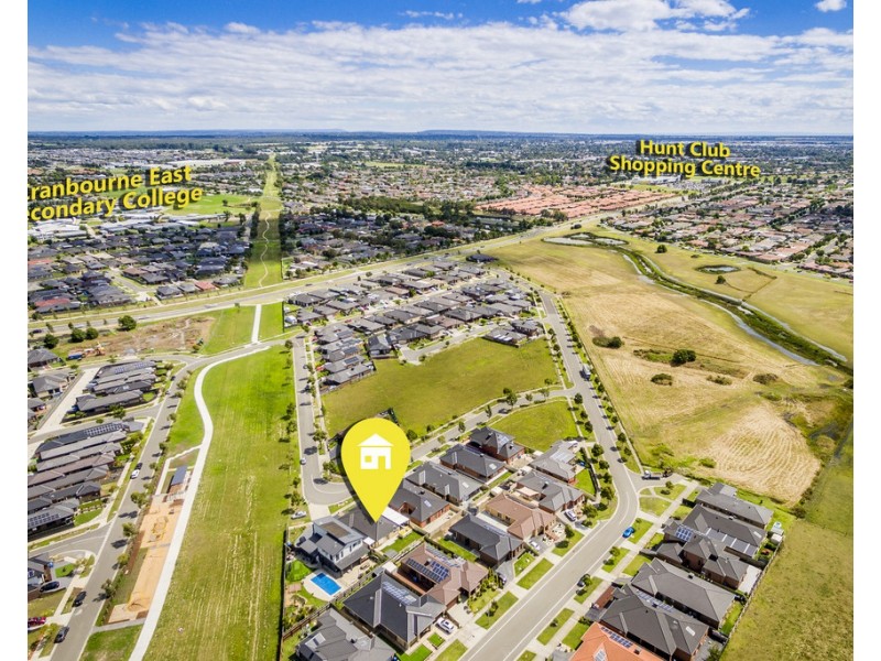 15 Ballymena Crescent, Cranbourne East VIC 3977