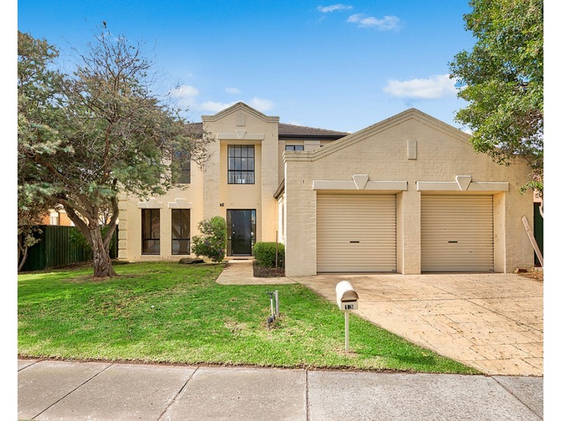 13 Brookville Court, Narre Warren South VIC 3805