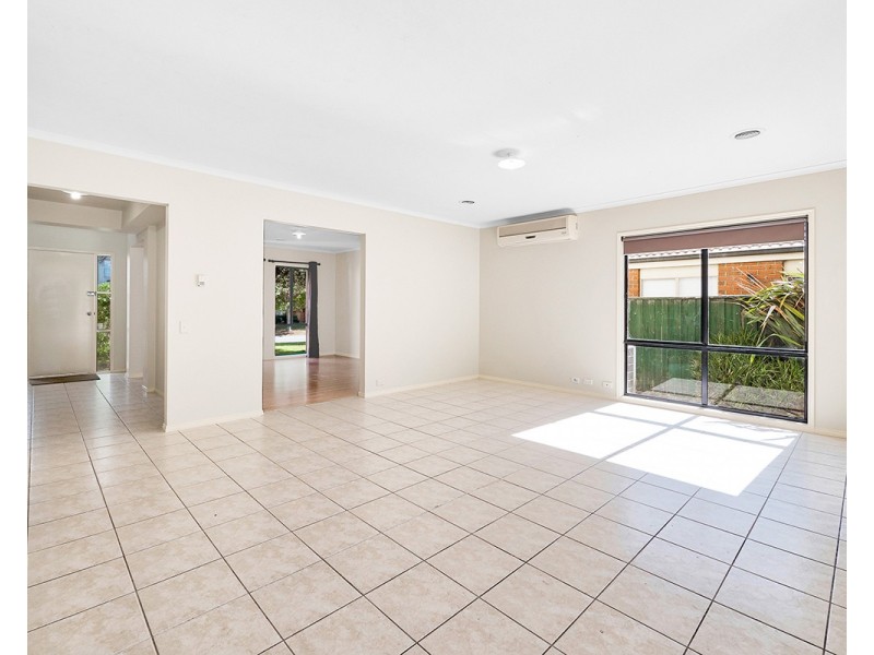 13 Brookville Court, Narre Warren South VIC 3805