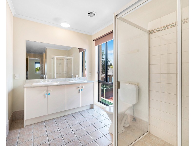 13 Brookville Court, Narre Warren South VIC 3805