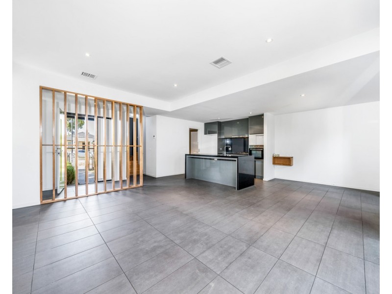 12 Alarah Boulevard, Cranbourne West VIC 3977