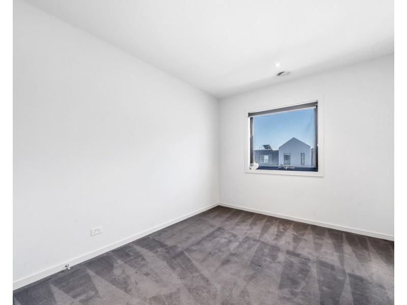 12 Alarah Boulevard, Cranbourne West VIC 3977