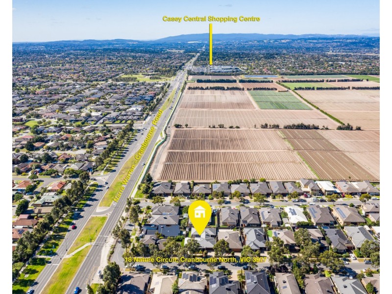 18 Nature Circuit, Cranbourne North VIC 3977
