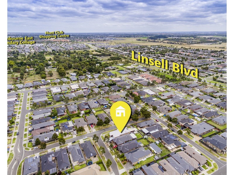 2 Bradshaw Way, Cranbourne East VIC 3977