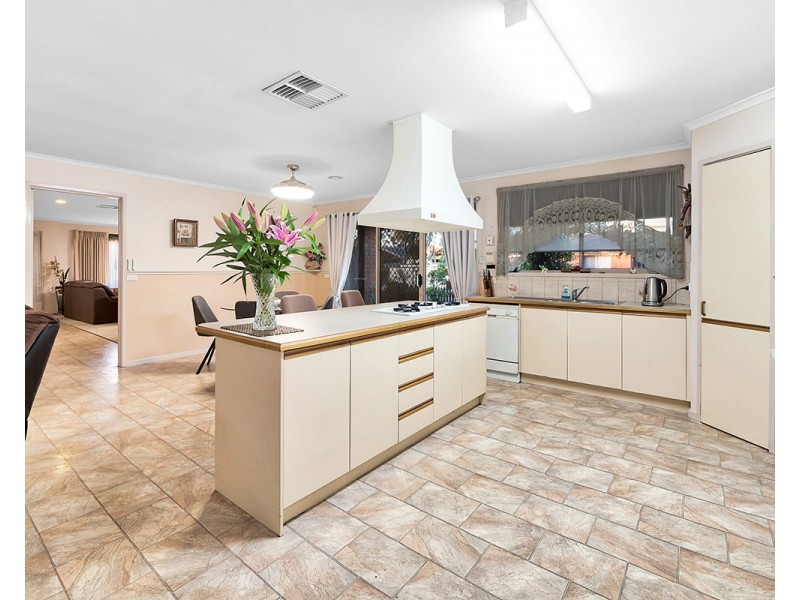 2 Glendoon Road, Junction Village VIC 3977