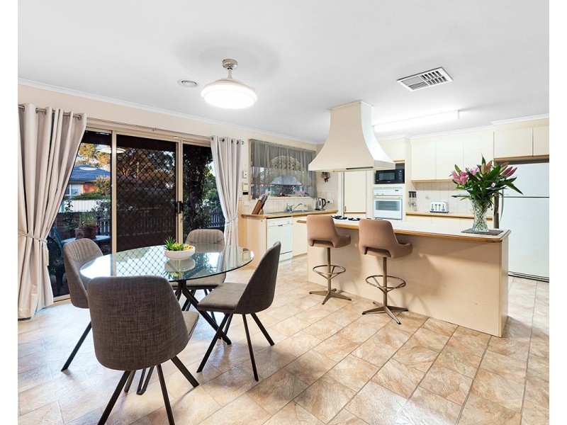 2 Glendoon Road, Junction Village VIC 3977