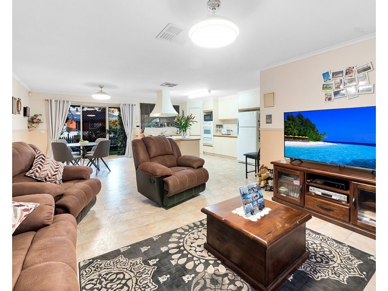 2 Glendoon Road, Junction Village VIC 3977