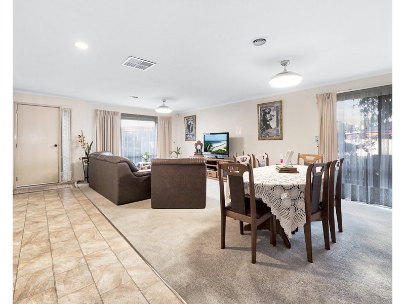 2 Glendoon Road, Junction Village VIC 3977