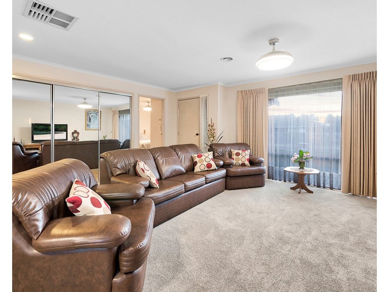 2 Glendoon Road, Junction Village VIC 3977