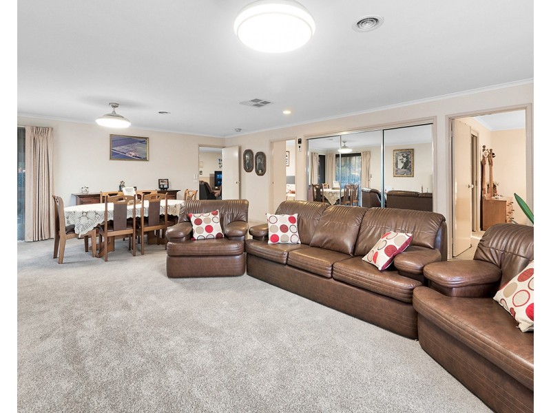 2 Glendoon Road, Junction Village VIC 3977