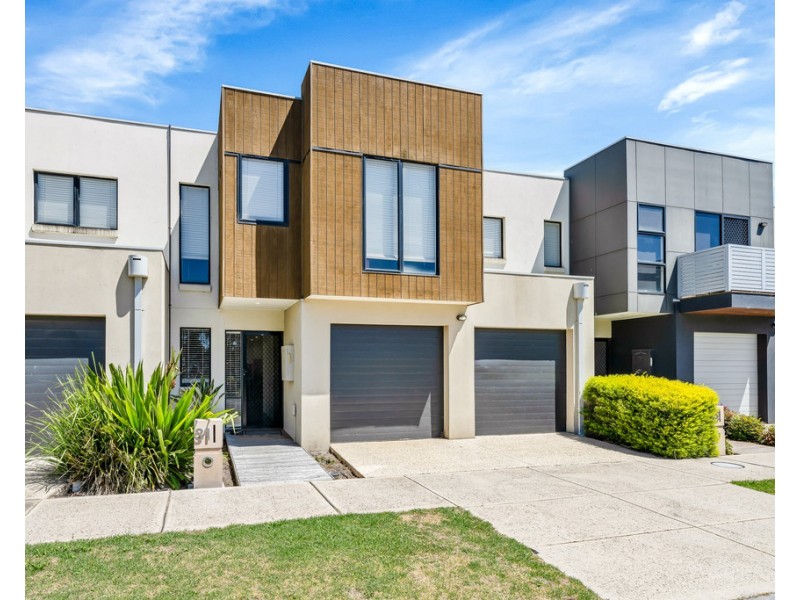 31 Rush Lily Drive, Officer VIC 3809