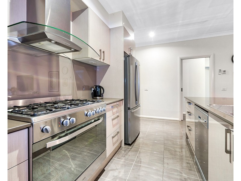 61 Burford Way, Cranbourne North VIC 3977