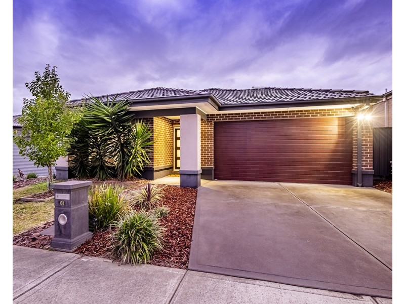 61 Burford Way, Cranbourne North VIC 3977