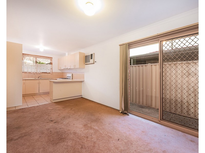 2/220-222 Monahans Road, Cranbourne VIC 3977