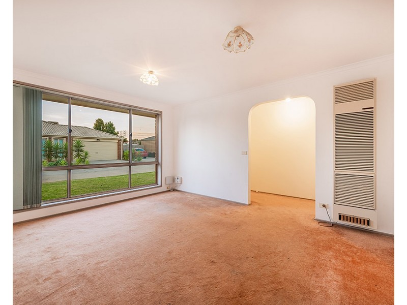 2/220-222 Monahans Road, Cranbourne VIC 3977