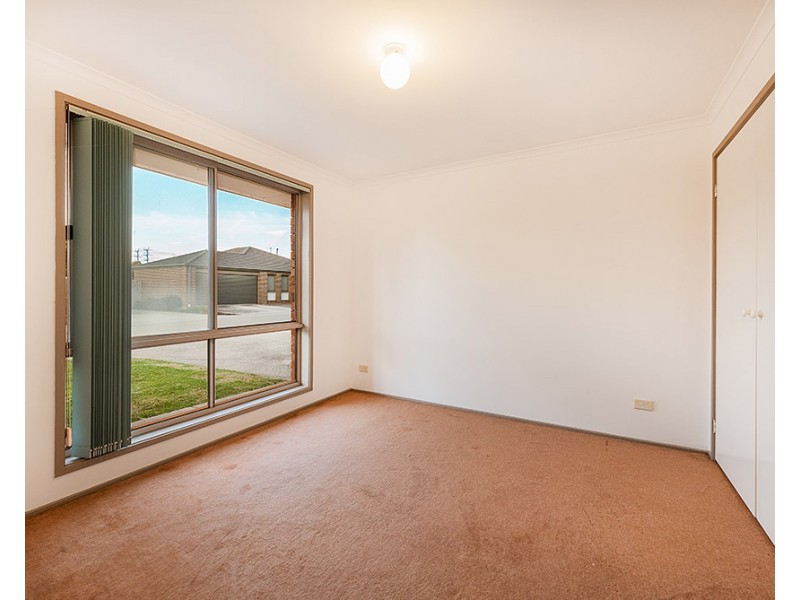 2/220-222 Monahans Road, Cranbourne VIC 3977
