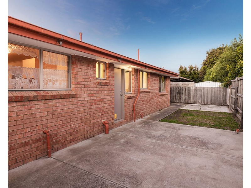 2/220-222 Monahans Road, Cranbourne VIC 3977
