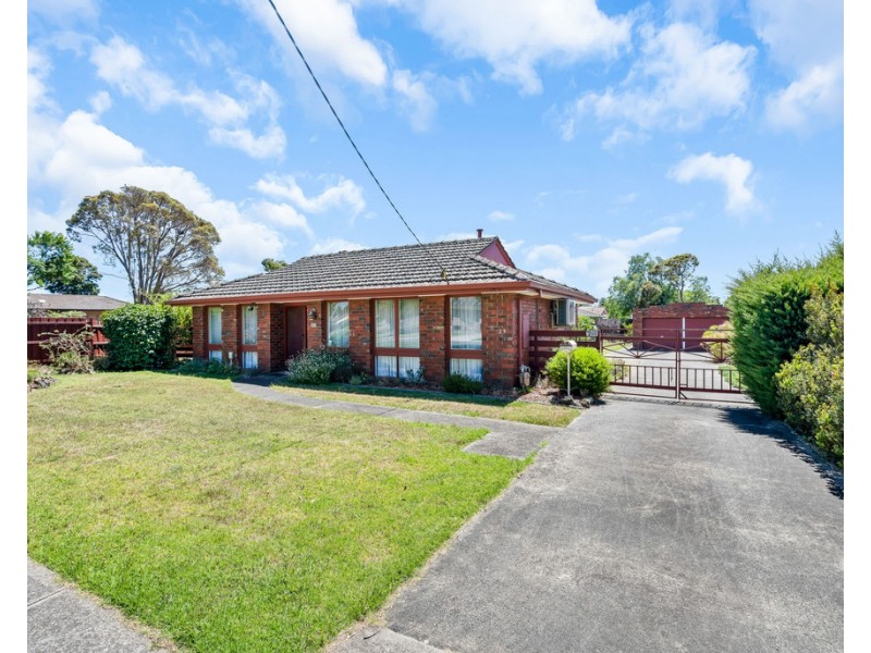 29 Lyall Street, Cranbourne VIC 3977