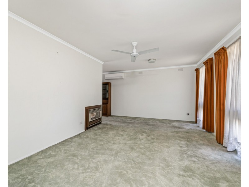 29 Lyall Street, Cranbourne VIC 3977