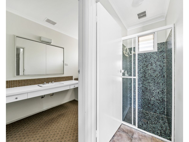 29 Lyall Street, Cranbourne VIC 3977