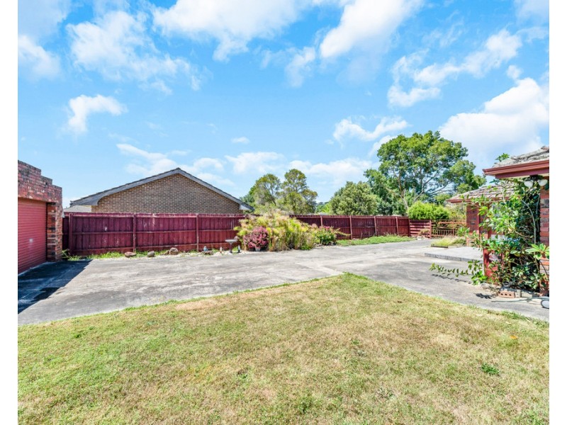 29 Lyall Street, Cranbourne VIC 3977