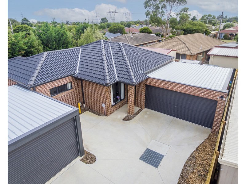 2/21 Rouse Street, Cranbourne VIC 3977