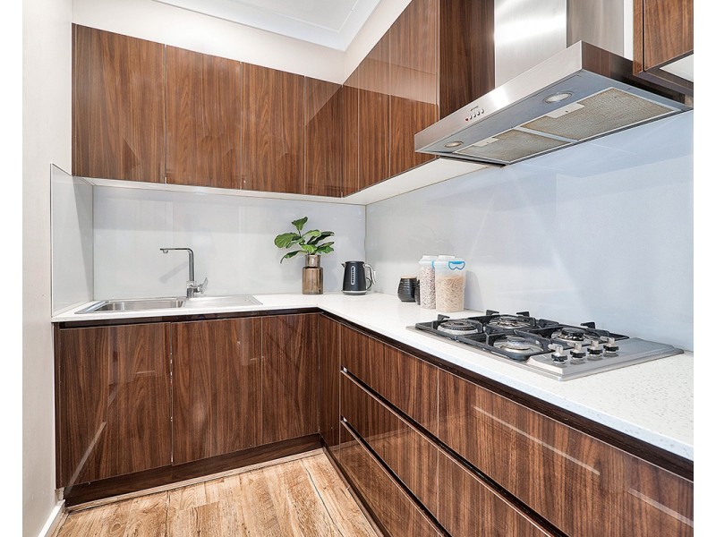 33 Springbrook Drive, Clyde North VIC 3978