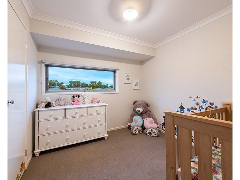 2 Jolly Street, Cranbourne East VIC 3977