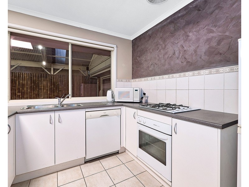 16 Incana Court, Cranbourne West VIC 3977