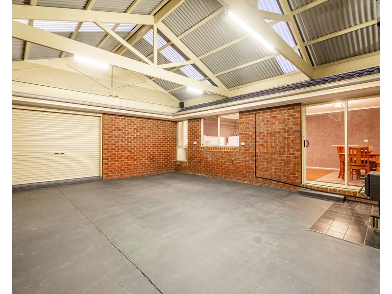 16 Incana Court, Cranbourne West VIC 3977
