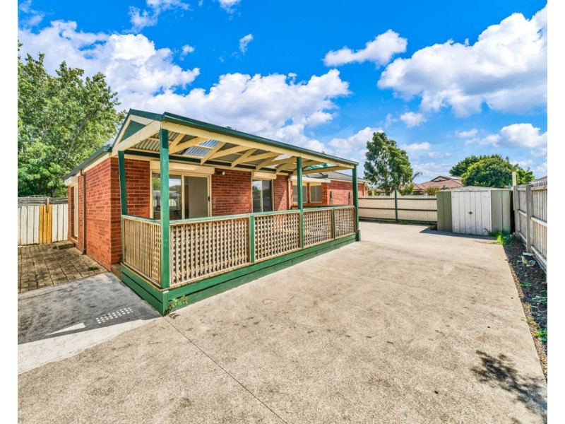 10 Seacombe Place, Cranbourne VIC 3977