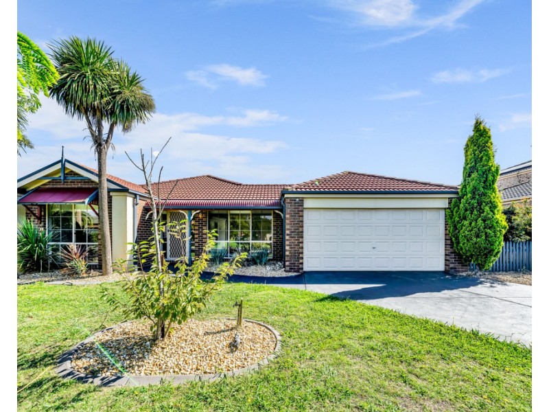 22 Bounty Way, Berwick VIC 3806