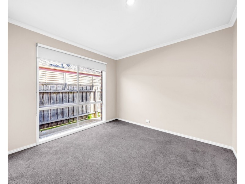 22 Bounty Way, Berwick VIC 3806